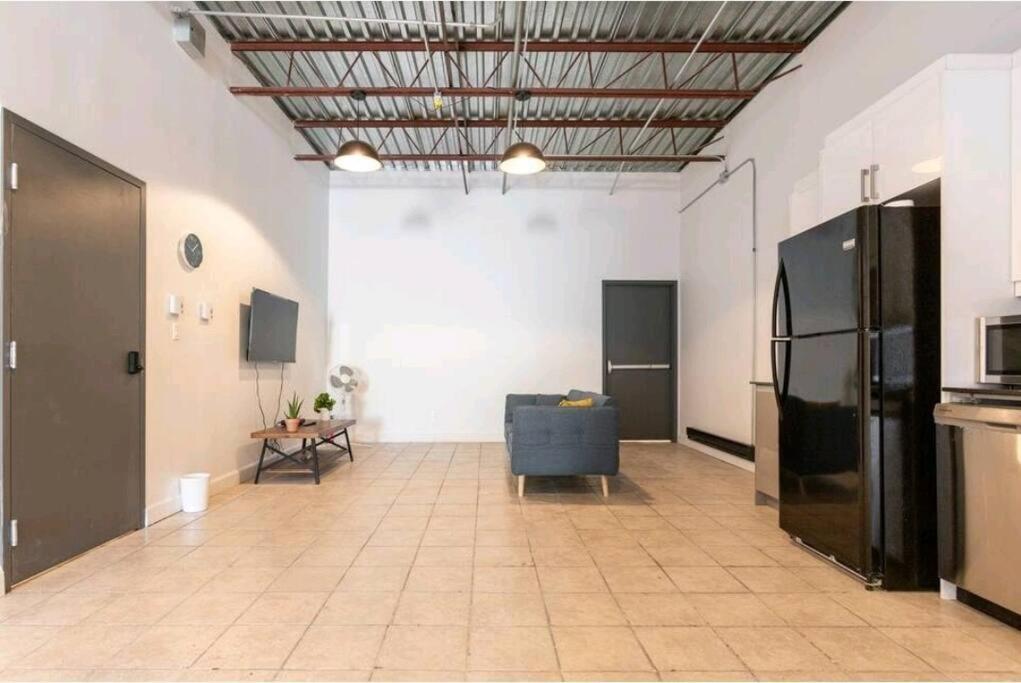 No°1~Plaza St-Hubert~Metro Jean-Talon~Jarry Parc Apartment มอนทรีอัล ภายนอก รูปภาพ