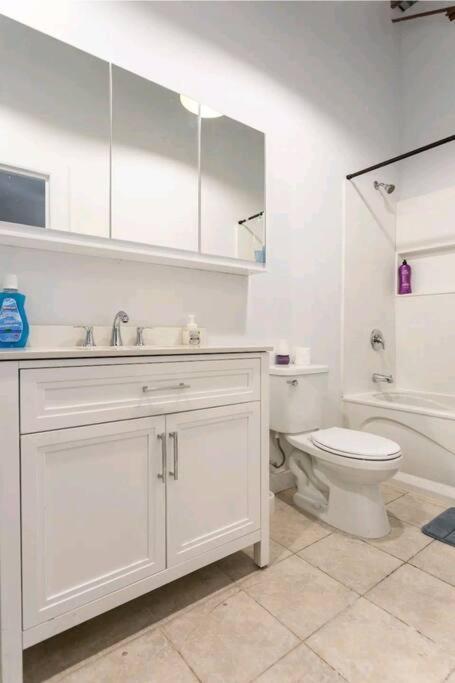 No°1~Plaza St-Hubert~Metro Jean-Talon~Jarry Parc Apartment มอนทรีอัล ภายนอก รูปภาพ